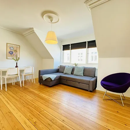 Aday - 1 Bedroom Balcony On The Pedestrian Street In Apartamento