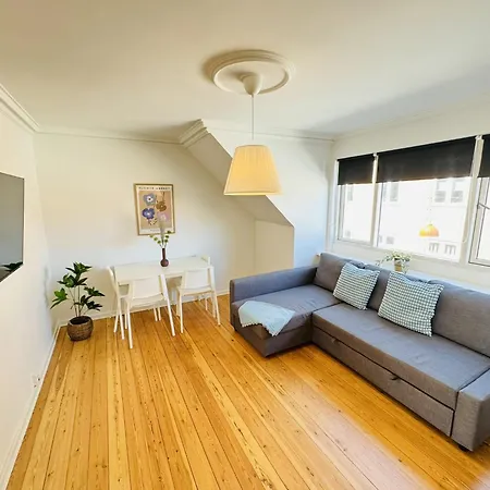 Aday - 1 Bedroom Balcony On The Pedestrian Street In Apartment