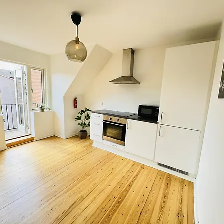 Apartment Aday - 1 Bedroom Balcony On The Pedestrian Street In